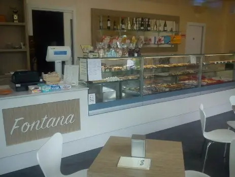 Arredamento Bar ristorante Milano Bergamo Brescia Monza Brianza Lecco Pavia Cremona Crema Arredamento Bar pizzeria gelateria Bergamo Milano Bergamo Brescia Monza Brianza Lecco Pavia Cremona Crema